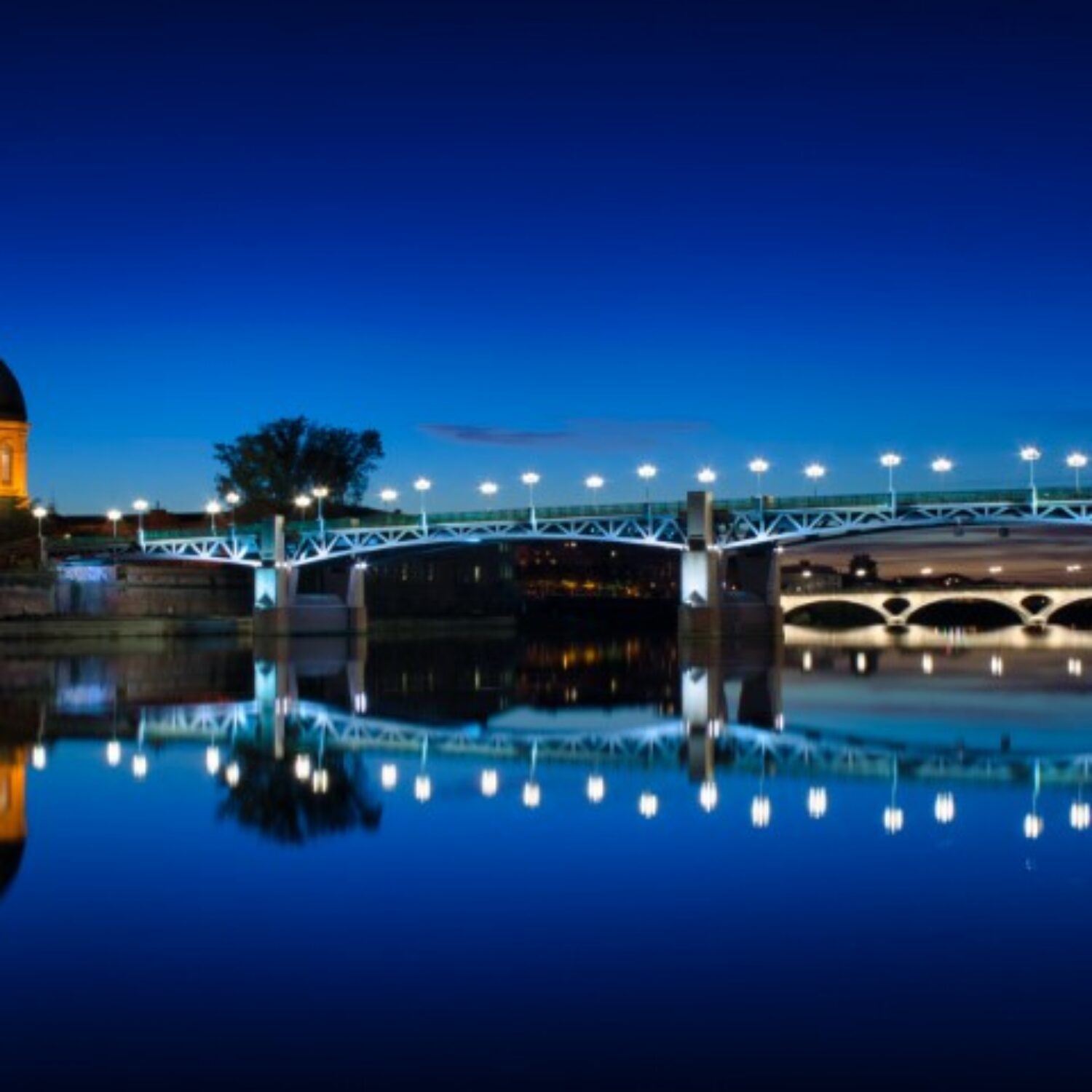 Toulouse garonne nuit
